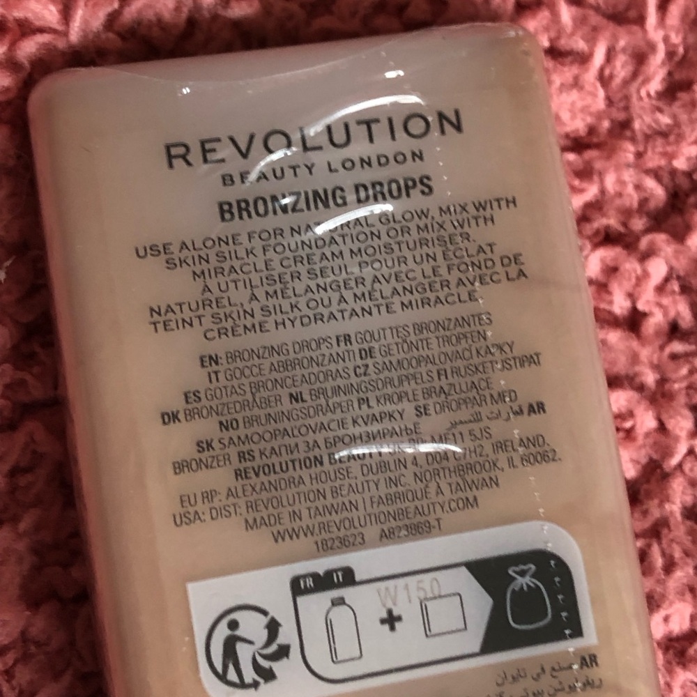 Revolution Bronzing Drops - Picture 7 of 12
